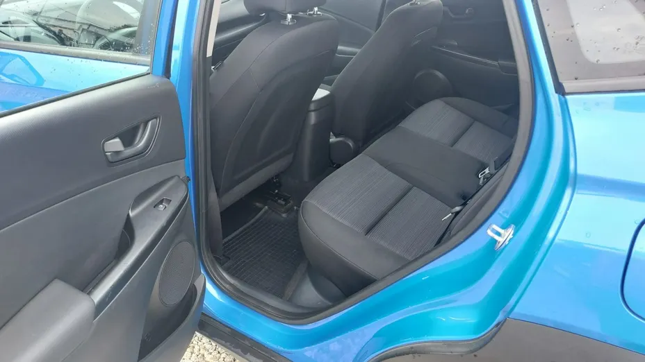 HYUNDAI Kona -