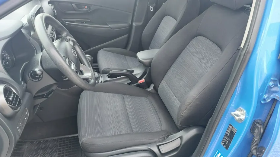 HYUNDAI Kona -