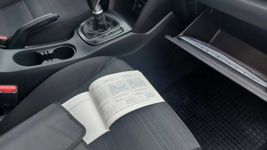 HYUNDAI Kona -