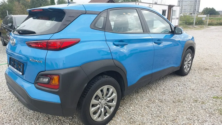 HYUNDAI Kona -