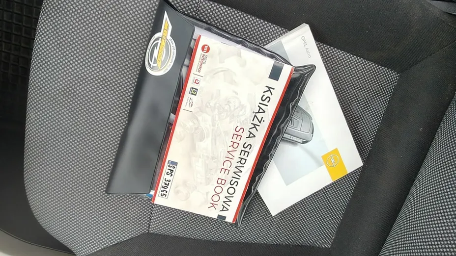 OPEL Astra -