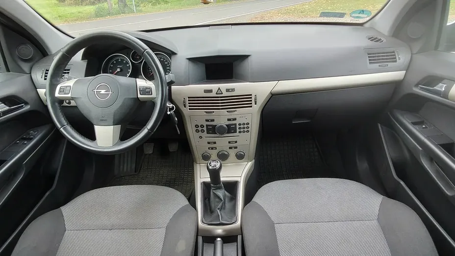 OPEL Astra -