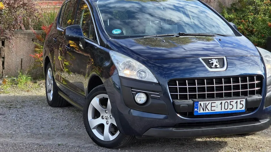 PEUGEOT 3008 -