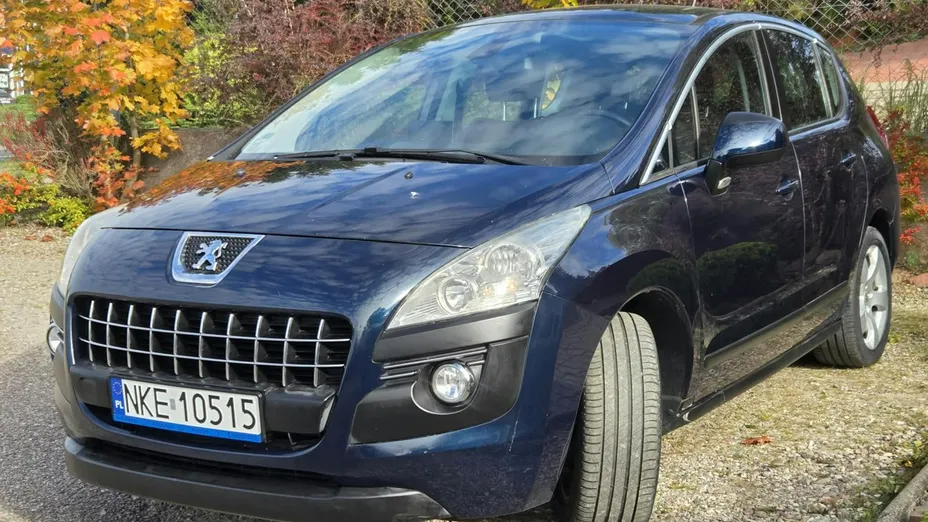PEUGEOT 3008 -