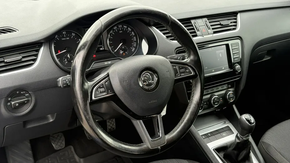 SKODA Octavia -