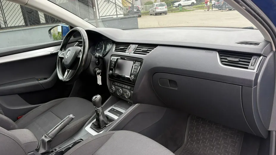SKODA Octavia -
