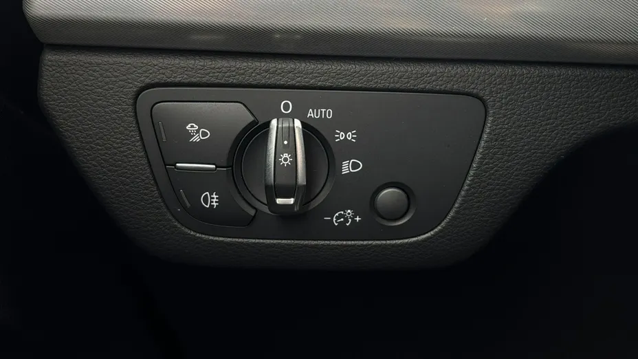 AUDI Q5 -