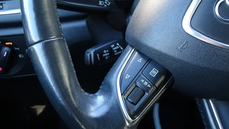 AUDI Q3 -