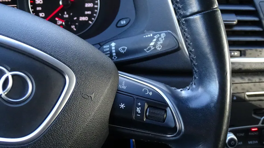 AUDI Q3 -