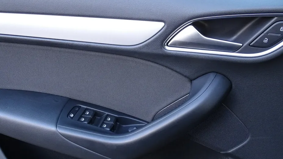 AUDI Q3 -