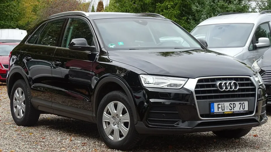 AUDI Q3 -