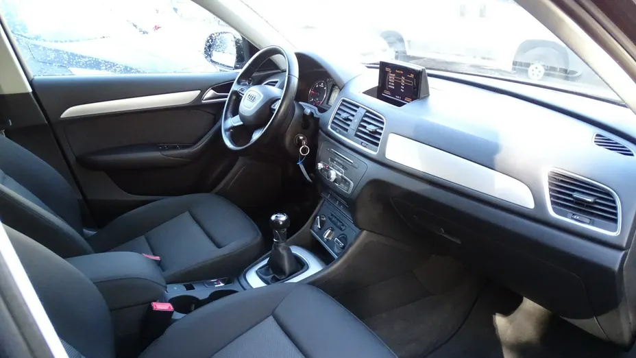 AUDI Q3 -