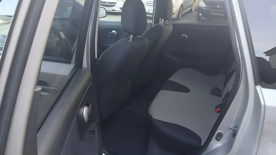 NISSAN Note -