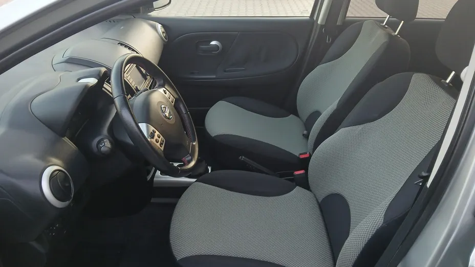 NISSAN Note -