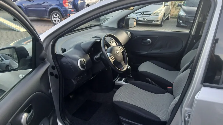 NISSAN Note -