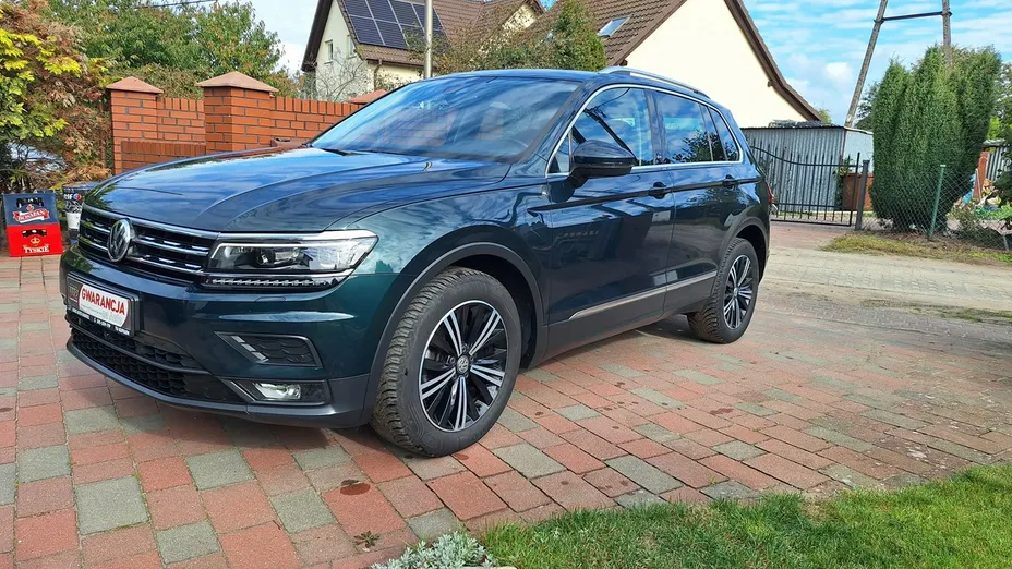 VOLKSWAGEN Tiguan -