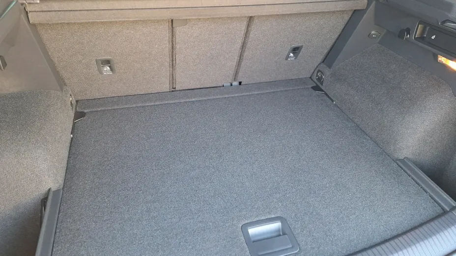 VOLKSWAGEN Tiguan -