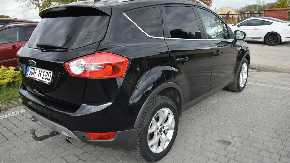 FORD Kuga -