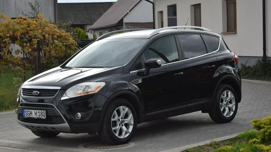 FORD Kuga -