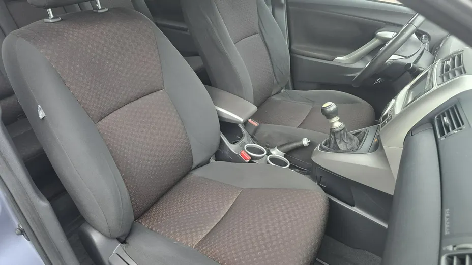 TOYOTA Verso -