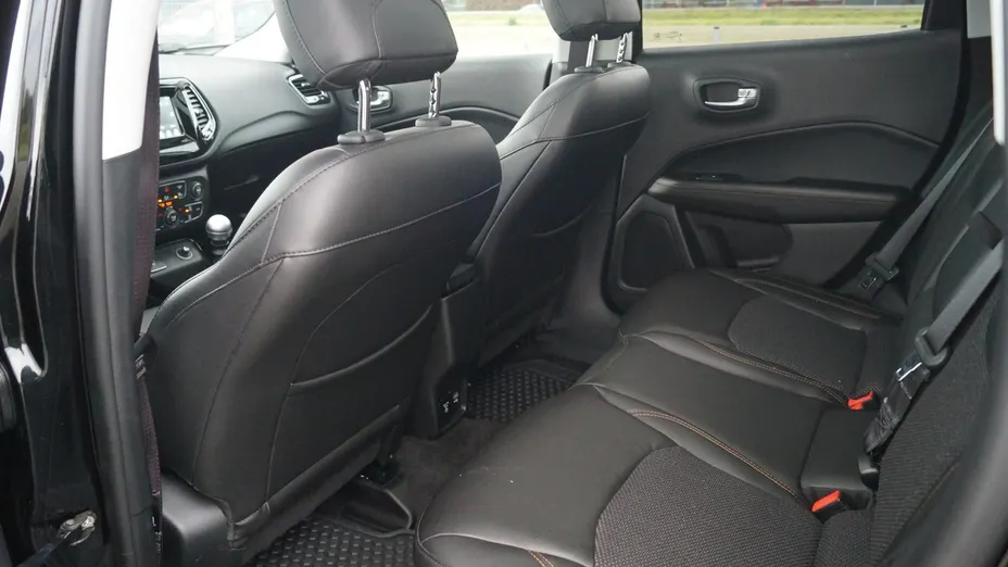 JEEP Compass -