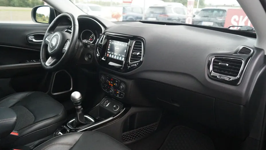 JEEP Compass -