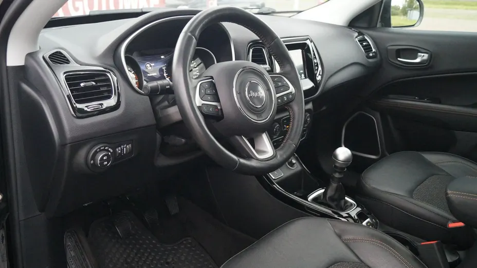 JEEP Compass -