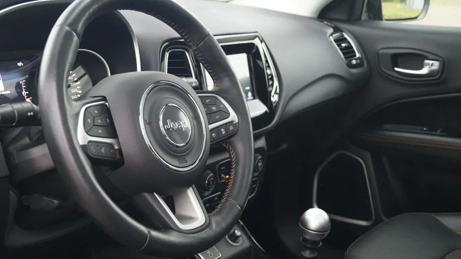 JEEP Compass -