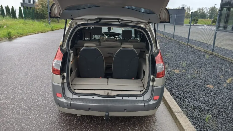 RENAULT Grand Scenic -