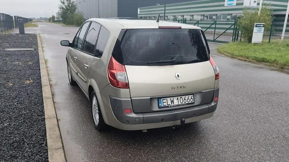 RENAULT Grand Scenic -