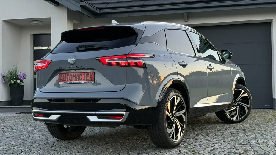 NISSAN Qashqai -