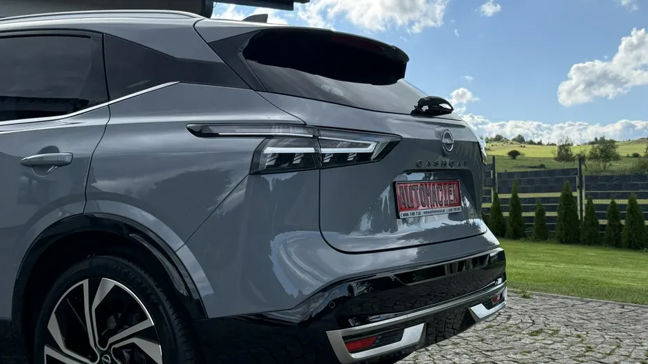 NISSAN Qashqai -