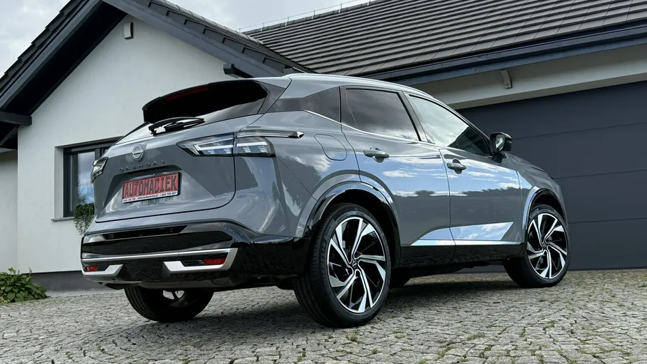 NISSAN Qashqai -