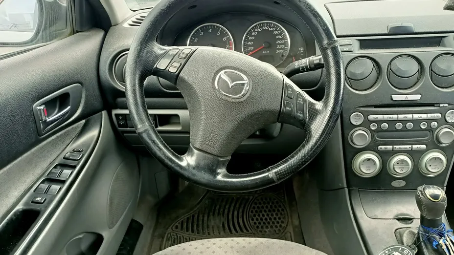 MAZDA 6 -