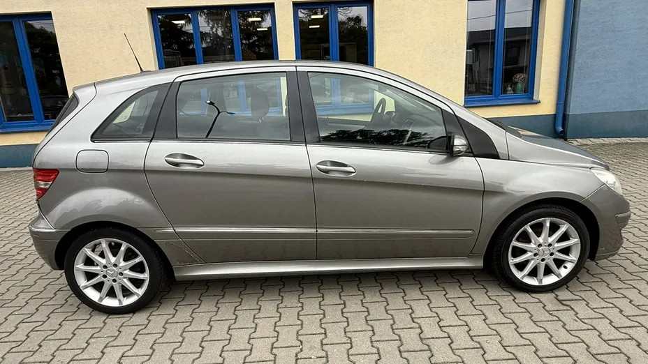 MERCEDES-BENZ B Klasa -