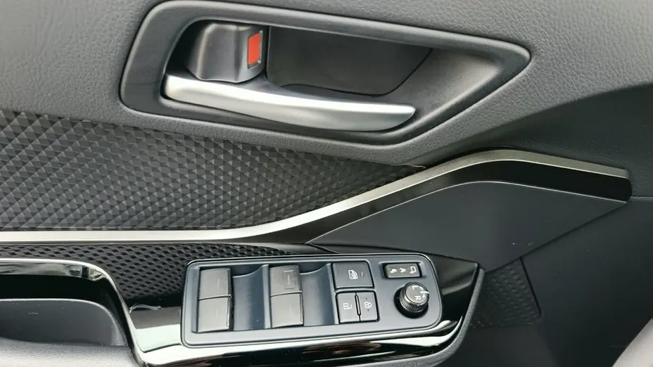 TOYOTA C-HR -