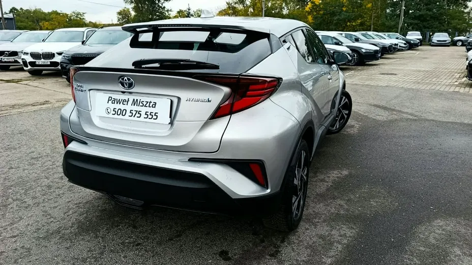 TOYOTA C-HR -