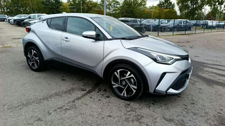 TOYOTA C-HR -