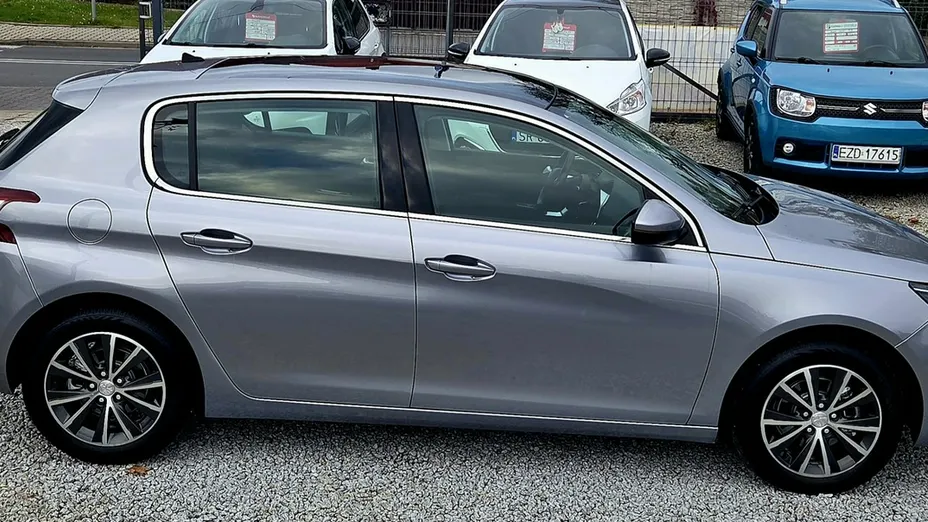 PEUGEOT 308 -