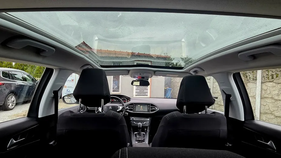 PEUGEOT 308 -