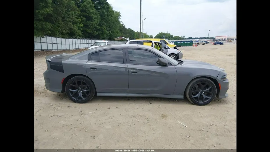 DODGE Charger -
