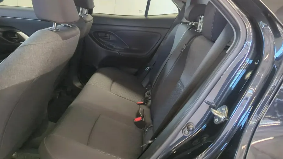 TOYOTA Yaris Cross -