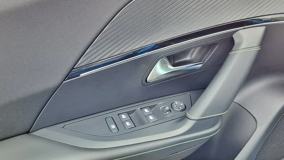 PEUGEOT 2008 -