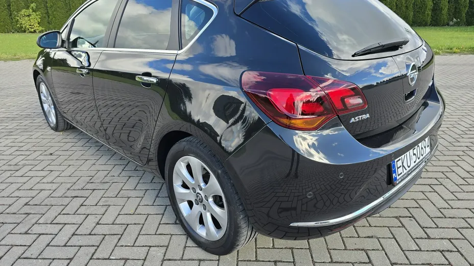 OPEL Astra -