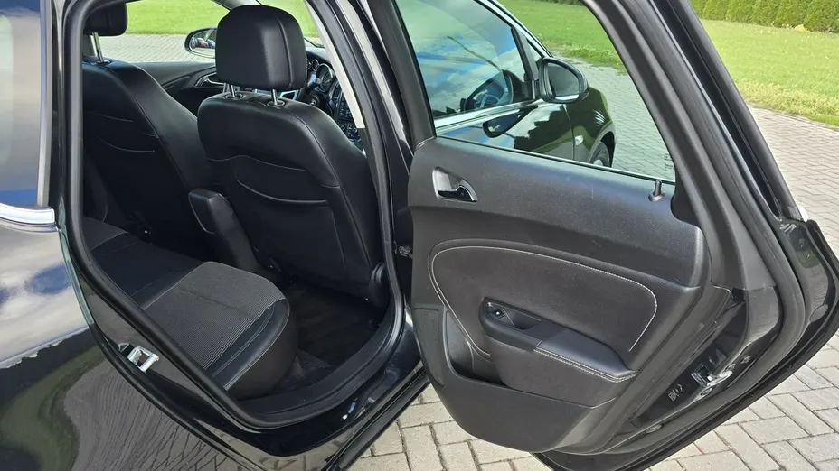 OPEL Astra -