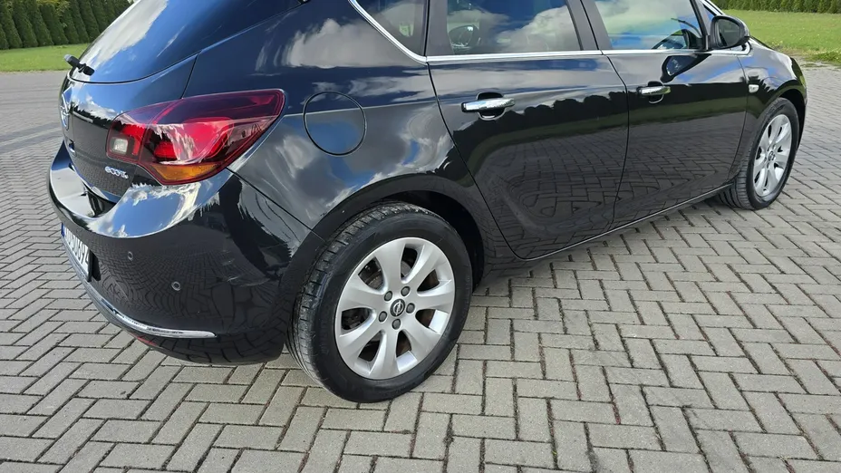 OPEL Astra -
