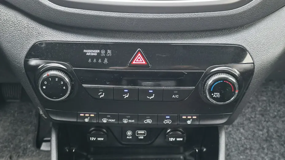 HYUNDAI Tucson -