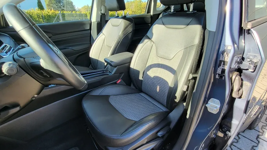 JEEP Compass -