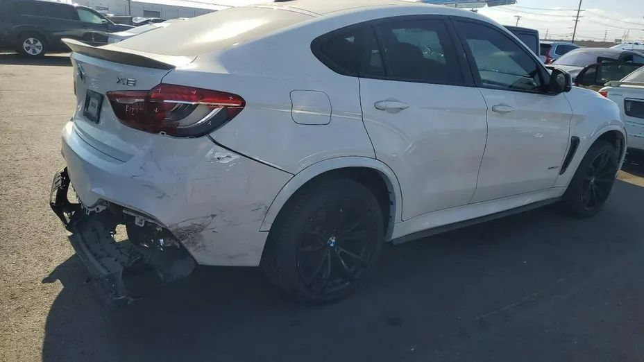 BMW X6 -