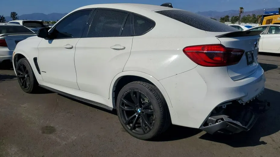 BMW X6 -